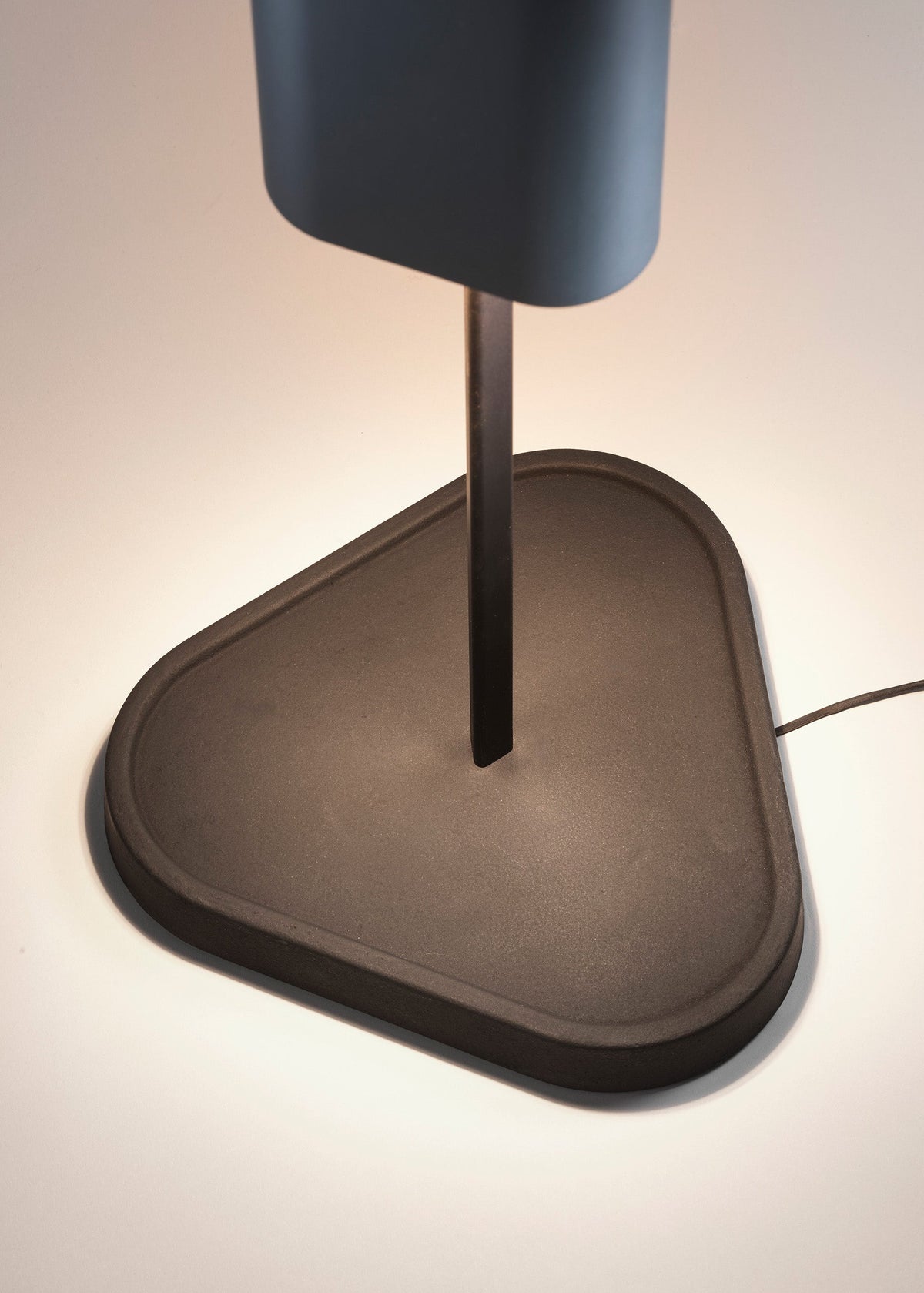 Emi Golvlampa från Flos - 4 - Jacobsen Plus