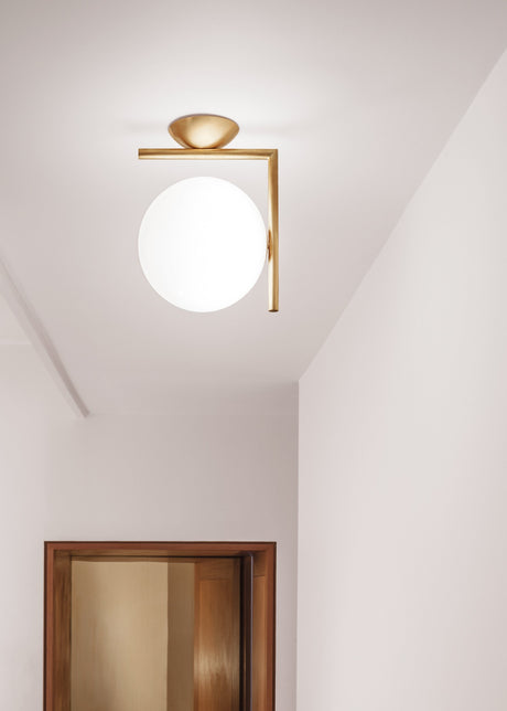 IC Loft-/vägglampa 1 från Flos - Mässing - Jacobsen Plus