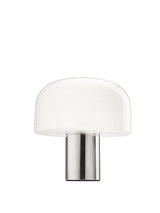 Bellhop Glas Bordslampa från Flos - Bright Aluminium - Jacobsen Plus