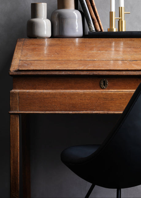 Dråben Black Edition av Arne Jacobsen - Essential læder - Black / Svart stel - Jacobsen Plus