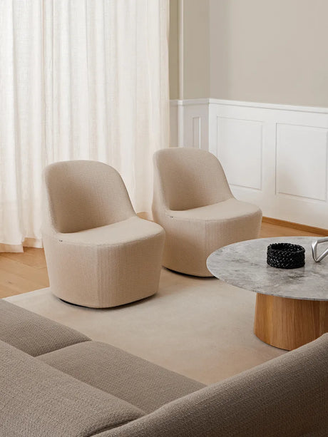 Gomo Lounge Chair från Fredericia Furniture - Ecriture 0240 - Jacobsen Plus