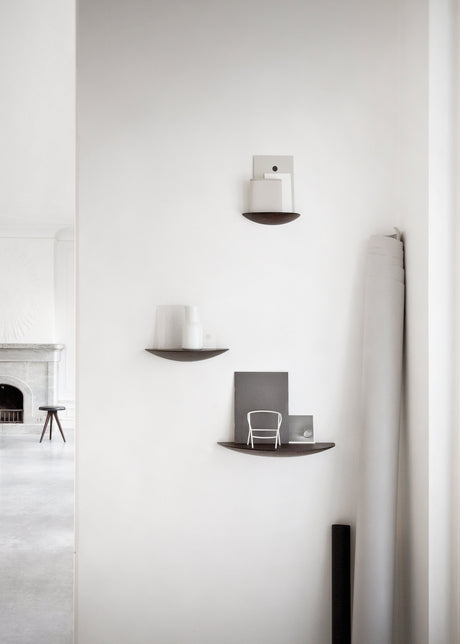 Audo Copenhagen - Gridy Fungi Hyllor, små - Black Oak - Jacobsen Plus