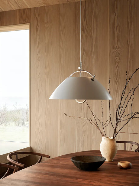 HJW37 Pendellampa med hiss av Hans J. Wegner - Vit - Nikkel - Jacobsen Plus