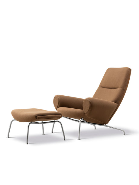 Queen Chair inkl. pall i Vidar 353 med passpoal i Max 91 läder av Hans J. Wegner - 1 - Jacobsen Plus