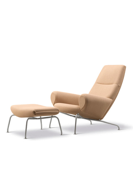 Queen Chair inkl. pall i Vidar Duo 248 med keder i Vegeta läder av Hans J. Wegner - Jacobsen Plus