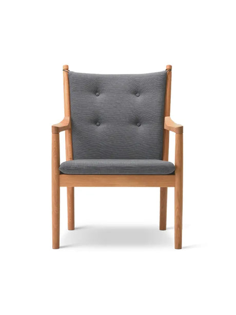 1788 Fåtölj av Hans J. Wegner - Stofgruppe 1 / Ek sæbe - Jacobsen Plus