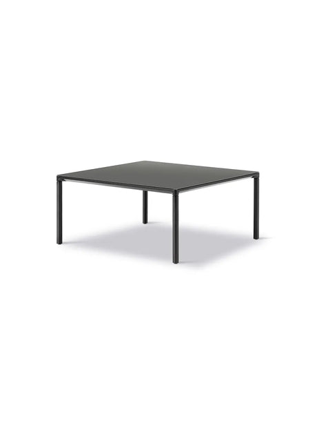 Piloti Bord, svart laminat från Fredericia Furniture - 6610: 75 x 39 x H35 cm / Svart pulverlakeret aluminium - Jacobsen Plus