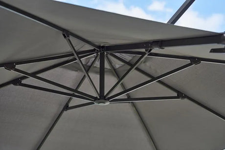 Hyde Luxe Parasoll 3x3 m. med tilt inkl. fot från Cane-line - Anthracite - Jacobsen Plus