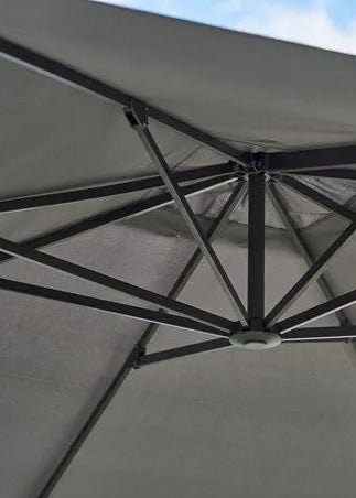 Hyde Luxe Parasoll, 3x4 m inkl. fot från Cane-line - Anthracite - Jacobsen Plus