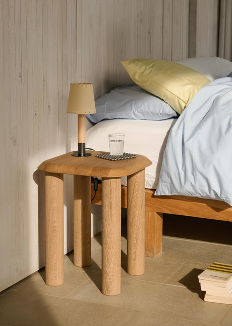 Islets Sidobord från Fredericia Furniture - Oljad eg - Jacobsen Plus