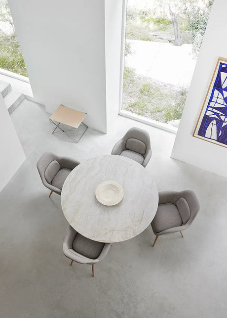 JG Bord Ø140 cm från Fredericia Furniture - Grå linoleum med natur ask kant / Svart stål - Jacobsen Plus
