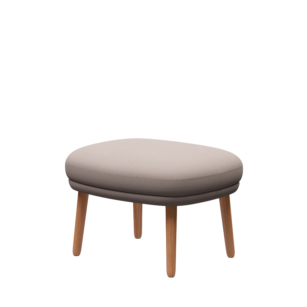 Ro Pall m. stomme i ek från Fritz Hansen - Christianshavn - 1120 Light Beige - Jacobsen Plus