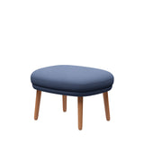 Fri Pall med stomme i ek från Fritz Hansen - Christianshavn - 1151 Light Blue Uni - Jacobsen Plus