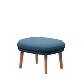 Fri Pall med stomme i ek från Fritz Hansen - Christianshavn - 1152 Light Blue - Jacobsen Plus