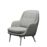 Fri Fåtölj med stativ i aluminium från Fritz Hansen - Hallingdal - 110 White/Grey - Jacobsen Plus