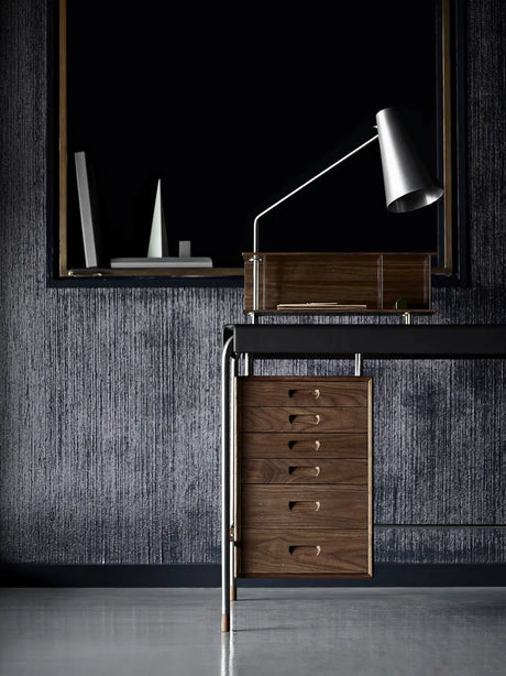AJ52 Society Table från Carl Hansen & Søn - Ek - Svart læder - 140x70cm / Lak / Inkl. lampemodul - Jacobsen Plus