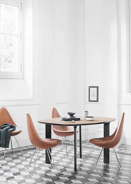 Analog Bord JH43 från Fritz Hansen - Ek finér / Svart / Svart lakeret eg - Jacobsen Plus