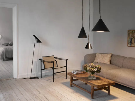Keglen Pendel från Louis Poulsen - Ø 175 mm / Svart - Jacobsen Plus