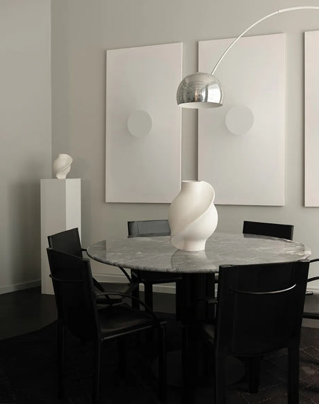 Pirout Vas 02, keramik från Louise Roe - Raw White - Jacobsen Plus