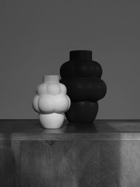 Balloon Vas 04 Petit, keramik från Louise Roe - Raw White - Jacobsen Plus