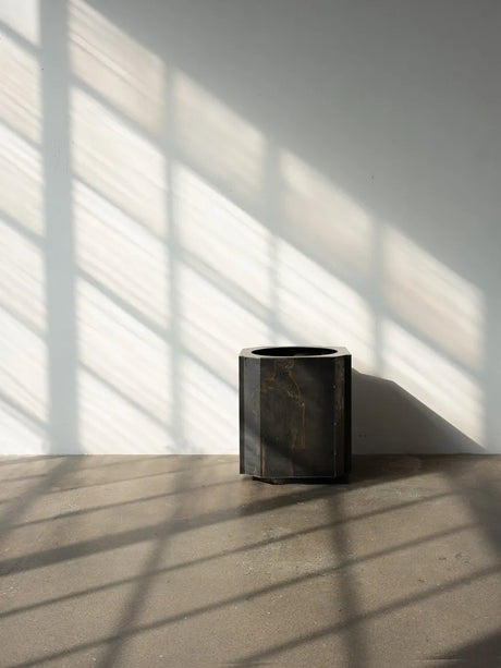 Funki Kruka, medium från Louise Roe - Brushed aluminium - Jacobsen Plus