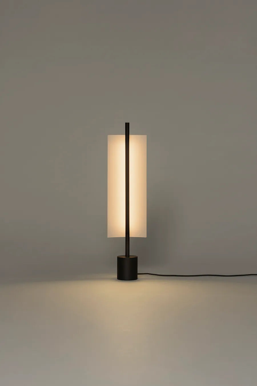 Lámina 45 Bordslampa från Santa and Cole - 3 - Jacobsen Plus