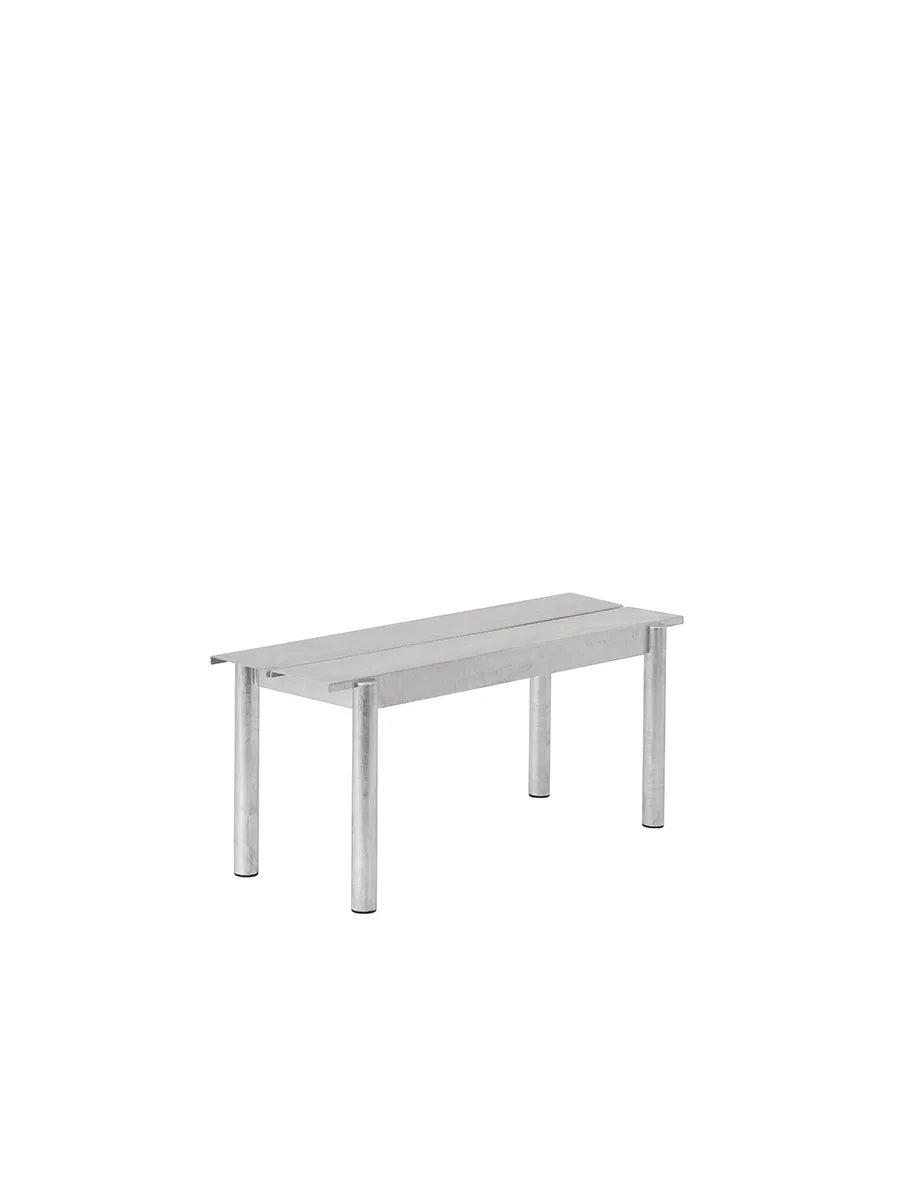 Linear Steel Bänk, 110 cm från Muuto - Warm Galvanized Steel - Jacobsen Plus