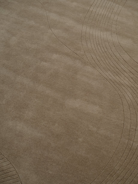 Fluid Arc Matta, Earth från Linie Design - 225 x 300 cm. - Jacobsen Plus