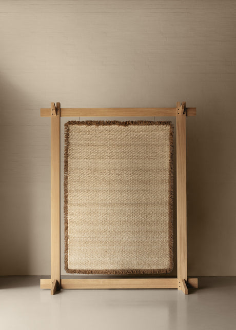Soft Outline Matta, Beige från Linie Design - 140 x 200 cm. - Jacobsen Plus