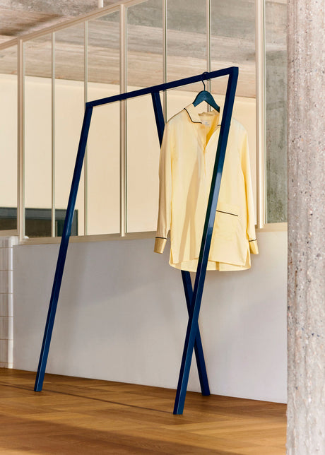 Loop Stand Garderob från HAY - Svart - Jacobsen Plus