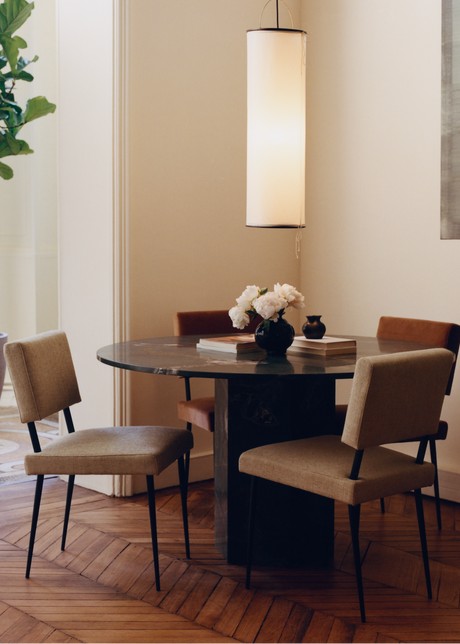 Gubi M-Chair Matstol, helklädd - Asator 0364 - Jacobsen Plus