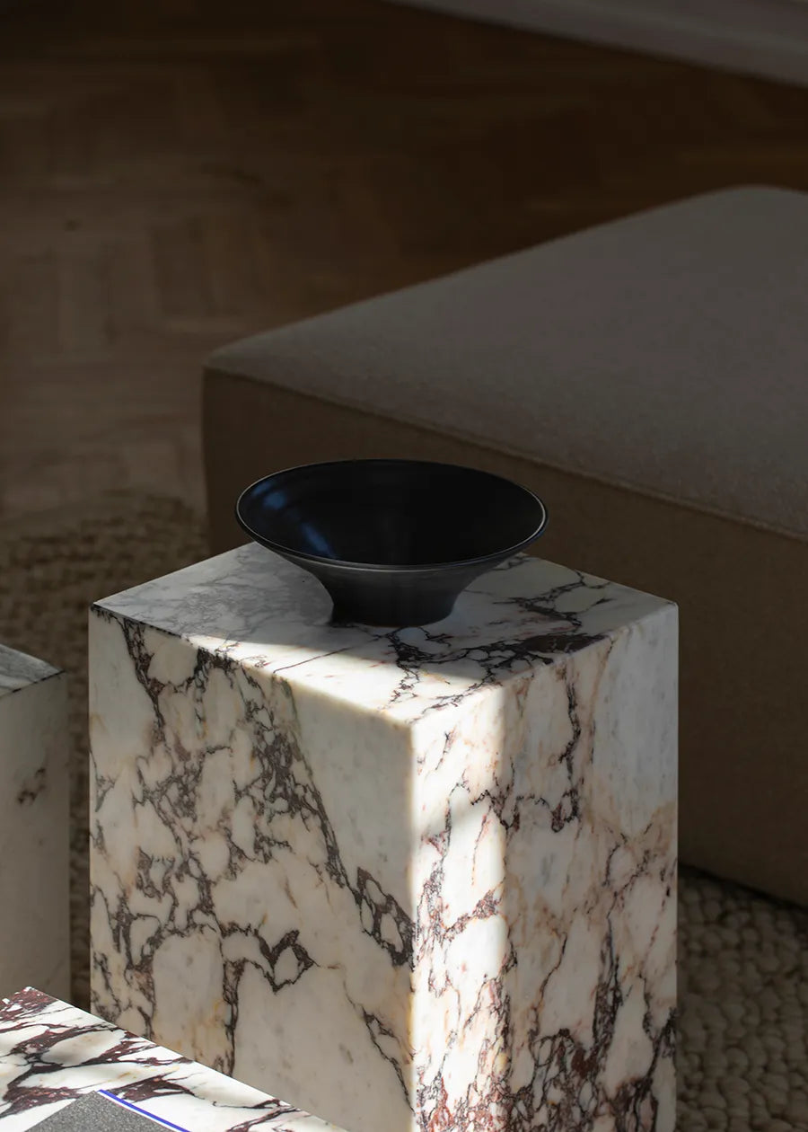 Plinth Tall Rose Calacatta Viola marmor från Audo Copenhagen - 6 - Jacobsen Plus