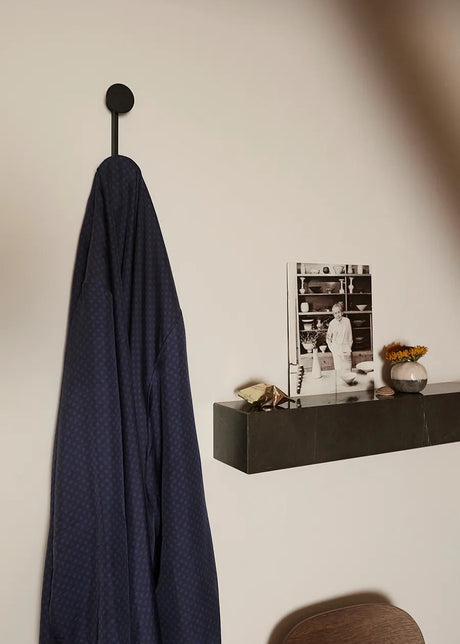 Plinth Shelf Grå Kendzo marmor från Audo Copenhagen - 2 - Jacobsen Plus
