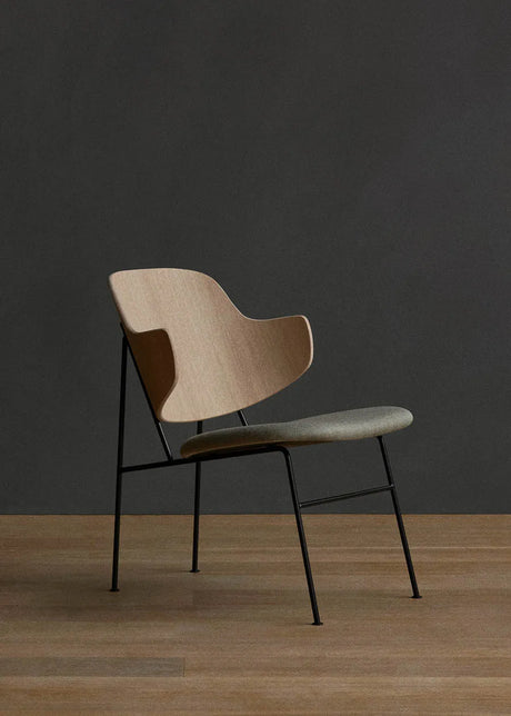The Penguin Lounge Chair, Stoppad från Audo Copenhagen - Walnut / Re-wool 218 - Jacobsen Plus