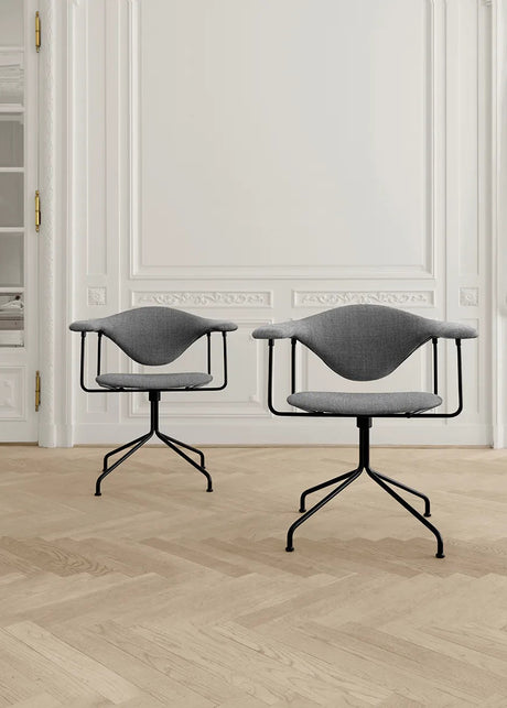Masculo Meeting Chair från GUBI - "Eero Special FR, 106" - Jacobsen Plus