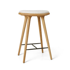 High Stool, oljad ek, Kvadrat Baru 0200, 69 cm låg barstol från Mater