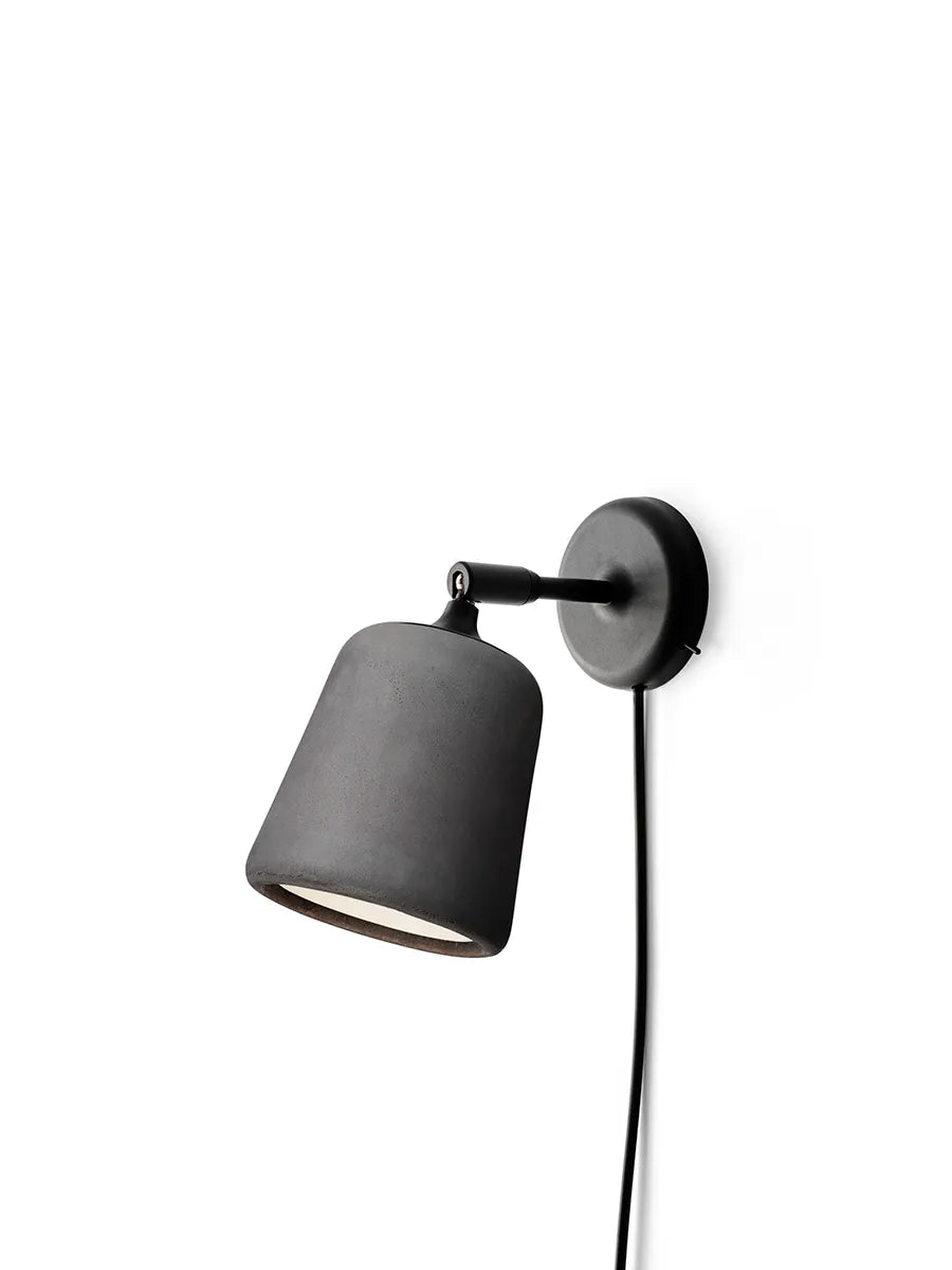 Material vägglampa från New Works