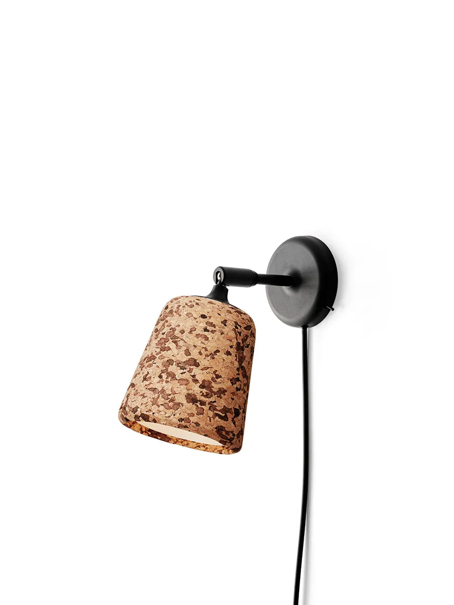 Material vägglampa från New Works