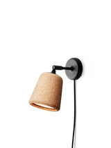 Material vägglampa från New Works - Kork - Jacobsen Plus