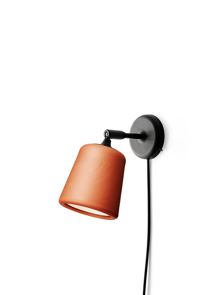 Material vägglampa från New Works - 10 - Jacobsen Plus