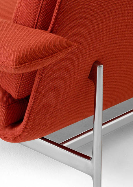 Meantime AV31 3-sitssoffa från &Tradition - Fiord 0571 / Polerad aluminium - Jacobsen Plus