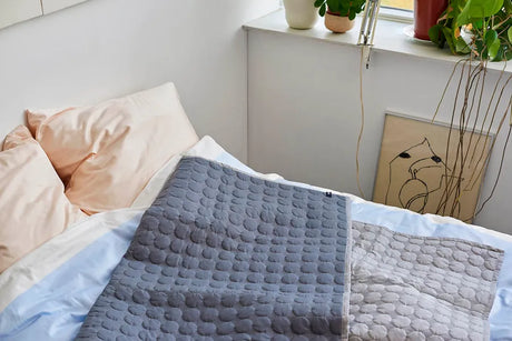 Mega Dot Överkast från Hay - Light blue / L: 245 x B: 195 cm - Jacobsen Plus