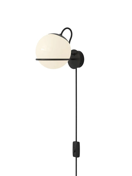 Model 237/1 Vägglampa med strömbrytare från Astep - Svart - Jacobsen Plus