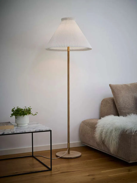 Model 328 Golvlampa, ek från Le Klint - 2 - Jacobsen Plus