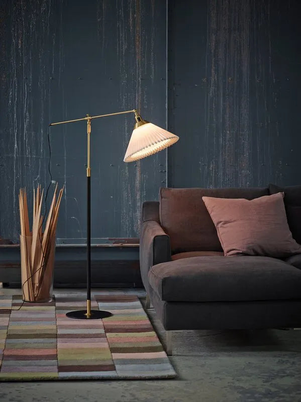 349 Golvlampa från Le Klint
