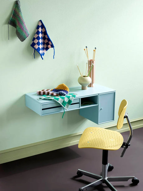 Bureau skrivbord från Montana - Anthracite - Jacobsen Plus