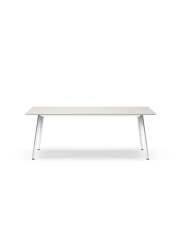 JW2090 bord från Montana - White oak (finér eg) / Aluminium (poleret) - Jacobsen Plus