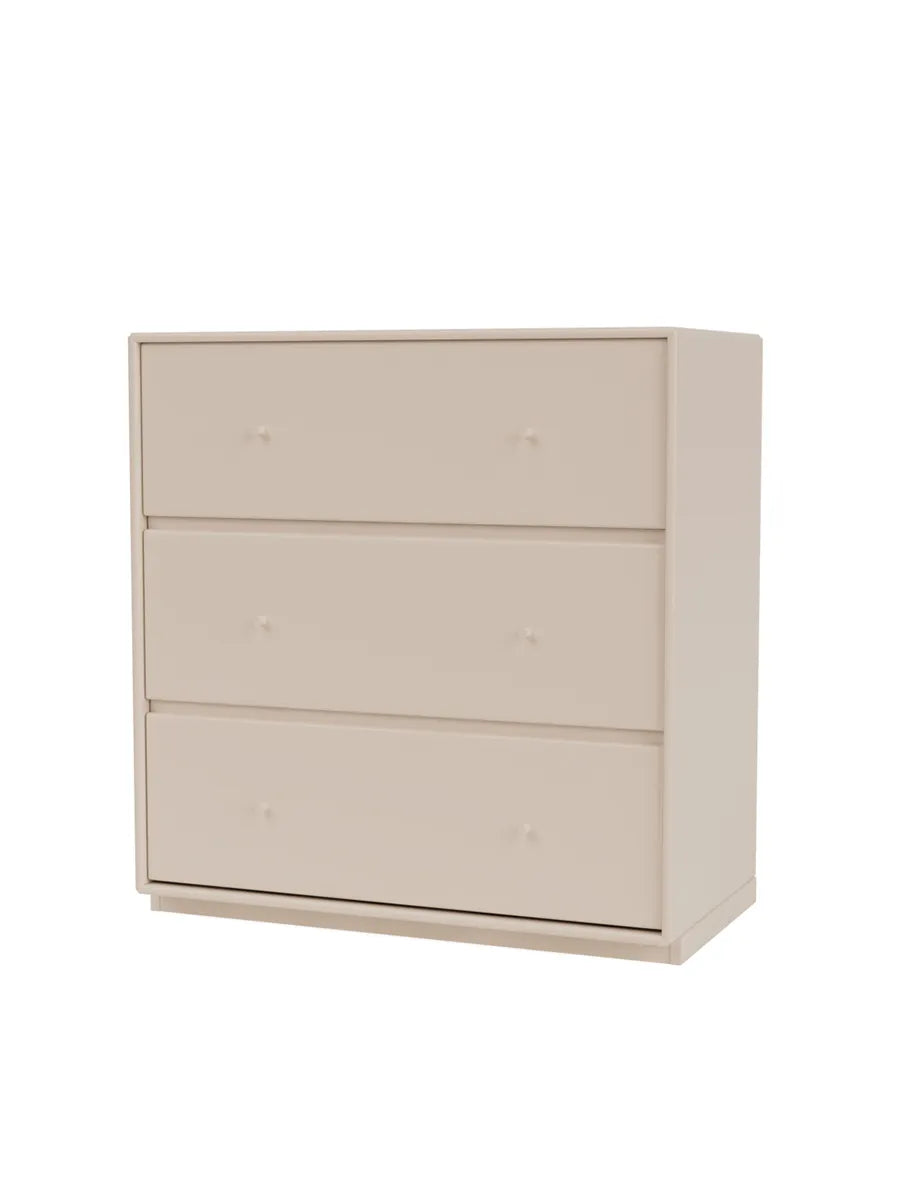 Carry Byrå inkl. sockel från Montana - Clay / Sokkel 3 cm - Jacobsen Plus