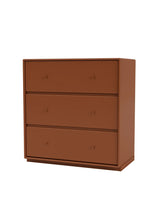 Carry Byrå inkl. sockel från Montana - Hazelnut / Sokkel 3 cm - Jacobsen Plus