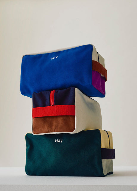 Hay Multi Wash Bag, elektriskt blå multifärgad - 2 - Jacobsen Plus